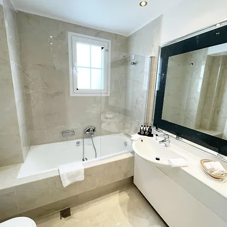 Theoxenia House Hotel 4*