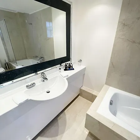 Hotel Theoxenia House 4*