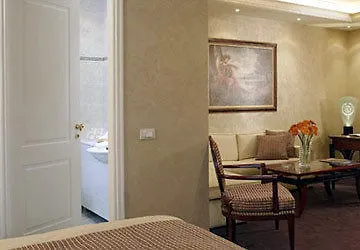 Theoxenia House Hotel